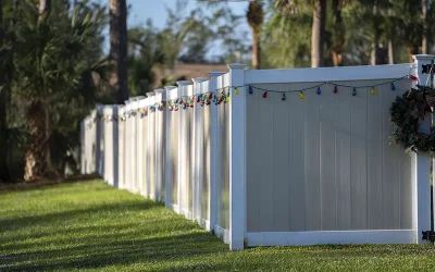 When Should You Replace Your Old Fence with Vinyl Fencing Contractors?
